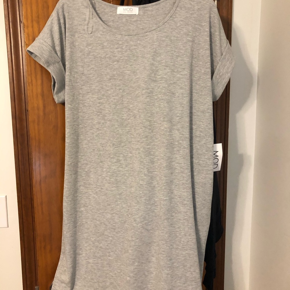 grey t-shirt dress